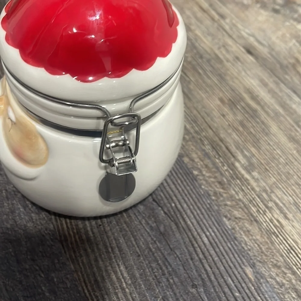 Food container